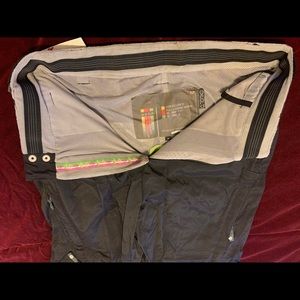 Ski/snowboard pants - size M - brand new - black